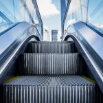 Metro ve Ulaşım Merkezlerinde Güvenilir Yürüyen Merdiven Hizmeti